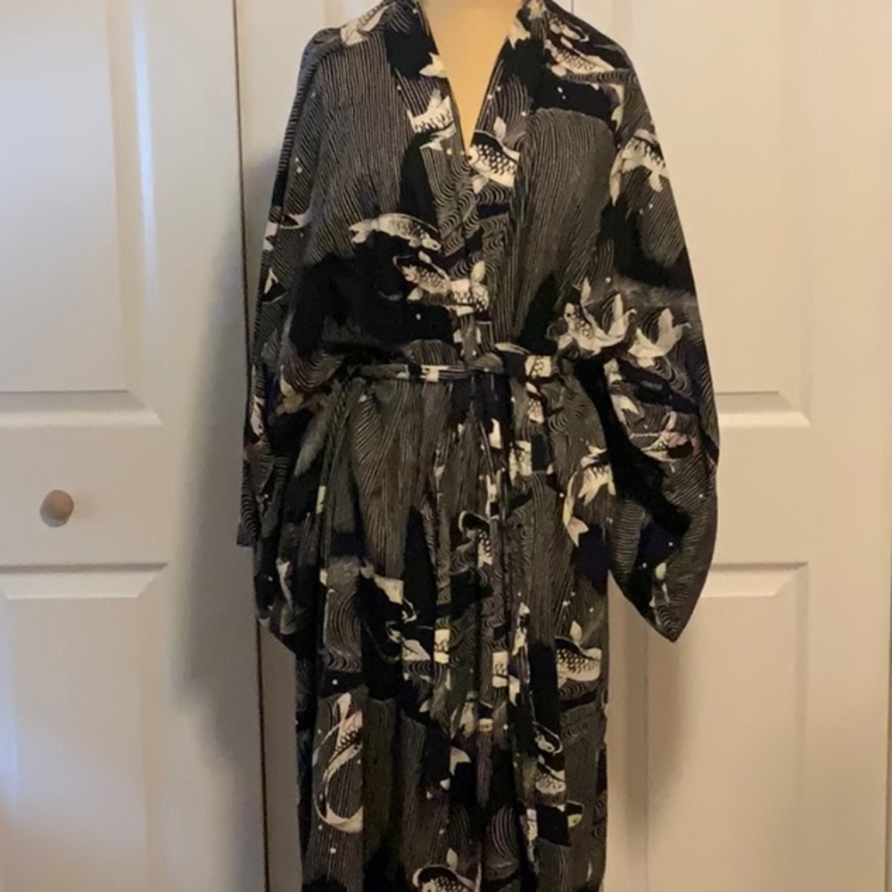 Juguemm black, white and red Koi Kimono- Cotton